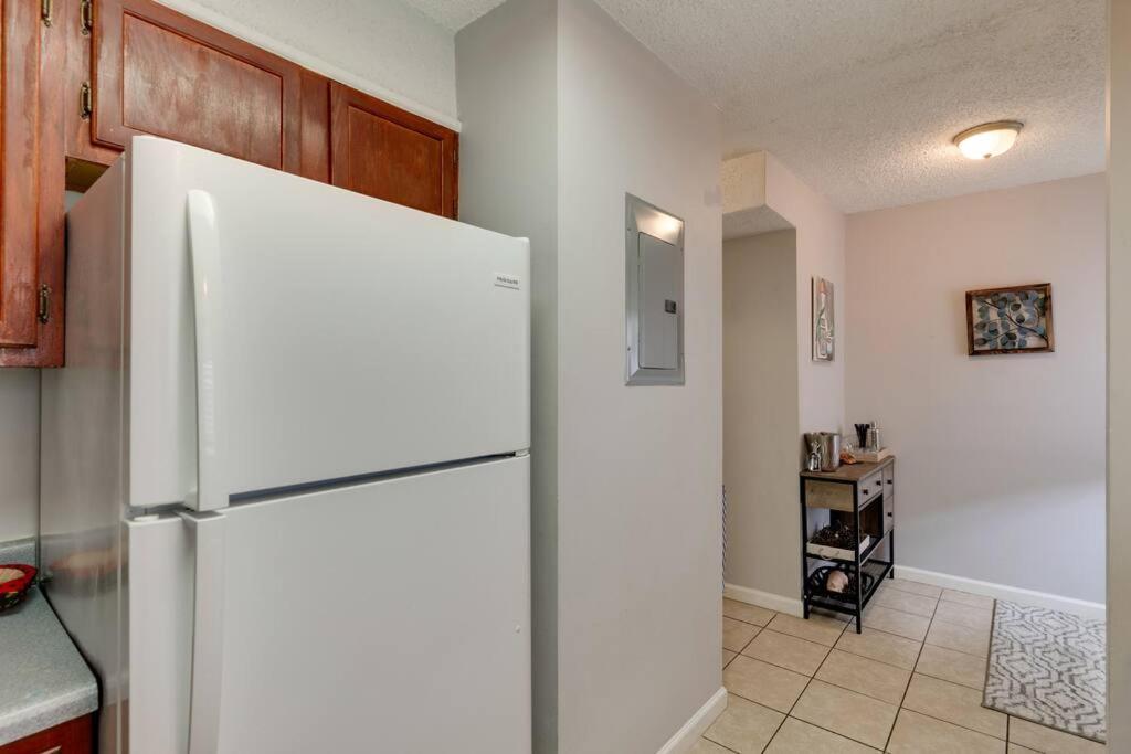 Lovely 2 Bdr Condo With Balcony 2M To Broadway ناشفيل المظهر الخارجي الصورة
